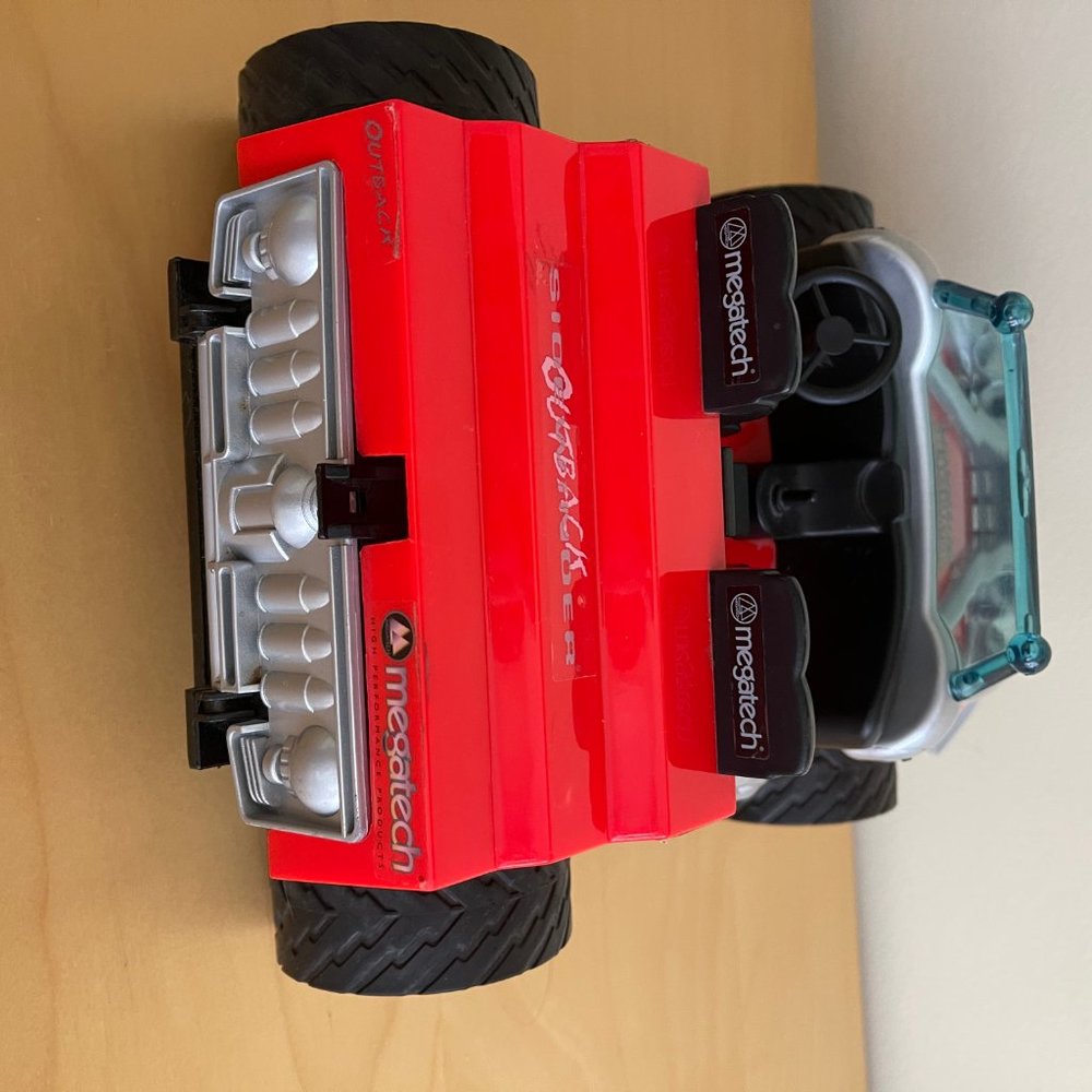 Megatech Mega-Sidewinders Remote Control Car - Picture 4 of 9